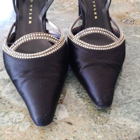EUC Richard Tyler Black Satin Slingbacks - Picture 3 of 8